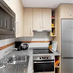 Rooftop Apartment, ネルハ