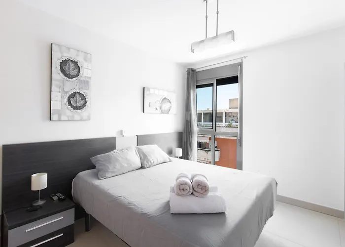 Rooftop Apartment, Appartement *